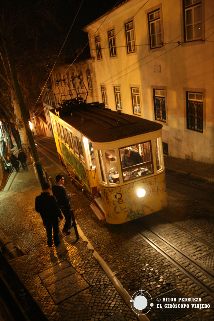 Cuestas empinadas de Lisboa surcadas por los tranvías