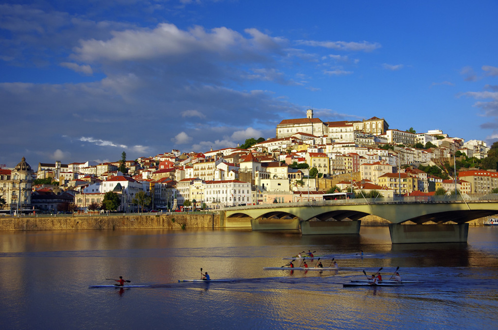 La bella Coimbra, a los pies del río Mondego.  ⒸPiotr Gaborek.